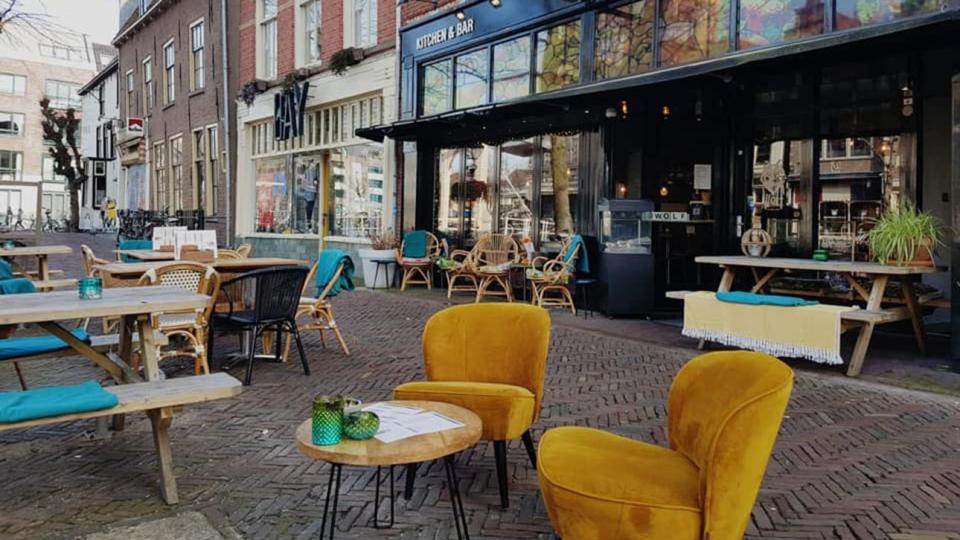 Terras Wolf Kitchen en bar